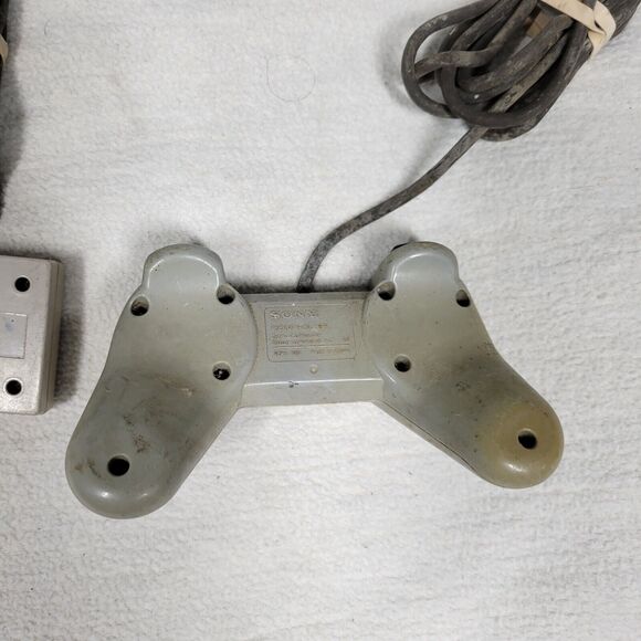 PS1 & NES Video Game Controllers Nintendo Retro Console Gaming Playstation Games - Picture 7 of 13